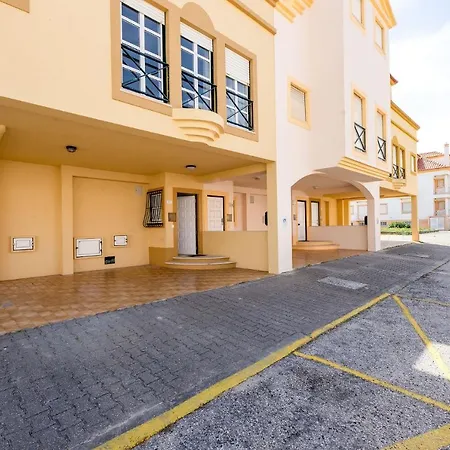 Pointsurprise House *