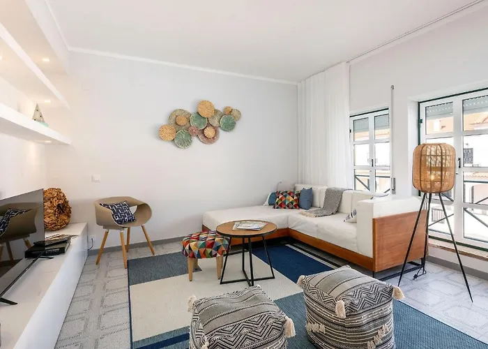 Pointsurprise House Балеал